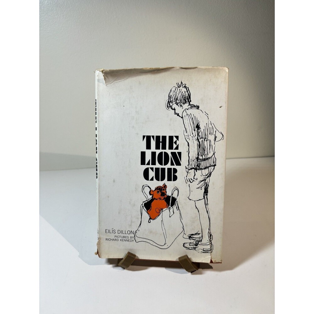 The Lion Cub by Eilís Dillon (1966) 1st U.S. Ed. HC/DJ GOOD